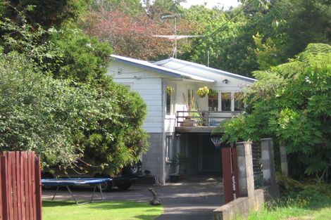 Photo of property in 9 Stottholm Road, Titirangi, Auckland, 0604