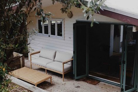 Photo of property in 5 Karioi Crescent, Raglan, 3225