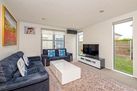 Photo of property in 15 Mcginty Street, Takanini, 2112