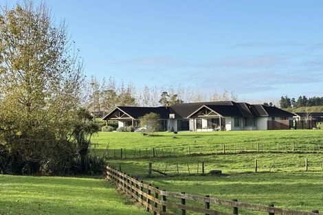 Photo of property in 166j Postman Road, Dairy Flat, Albany, 0794