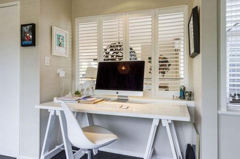 Photo of property in 2/65 Park Rise, Campbells Bay, Auckland, 0630