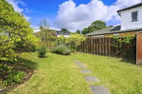 Photo of property in 1/26 Corunna Road, Milford, Auckland, 0620