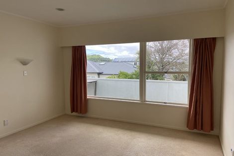 Photo of property in 1/2a Ascot Avenue, Narrow Neck, Auckland, 0624