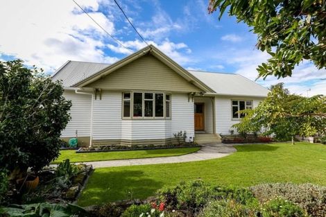 Photo of property in 3 Henui Street, Strandon, New Plymouth, 4312