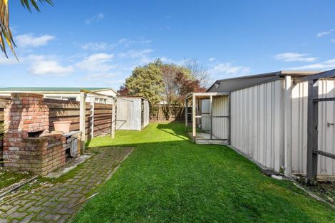Photo of property in 24 Hillcrest Drive, Kelvin Grove, Palmerston North, 4414