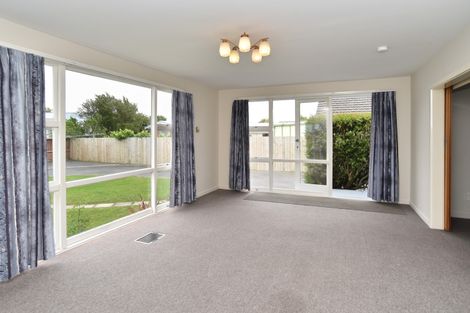 Photo of property in 25 Glenrowan Avenue, Avondale, Christchurch, 8061
