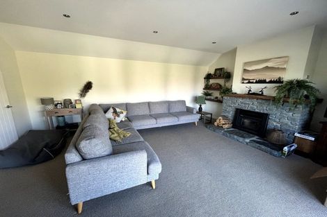 Photo of property in 11 Bevan Place, Wanaka, 9305