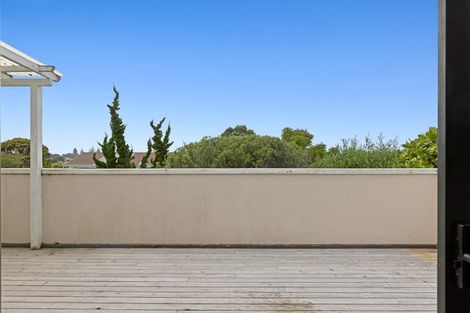 Photo of property in 4a Orewa Heights Crescent, Orewa, 0931