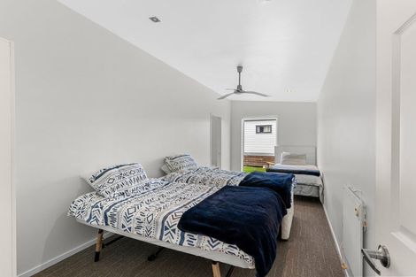 Photo of property in 4 Te Whai Street, Mangawhai Heads, Mangawhai, 0505