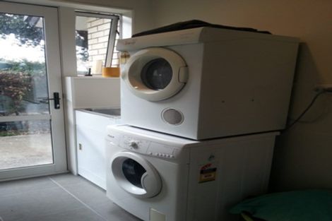 Photo of property in 70 Ngataringa Road, Devonport, Auckland, 0624