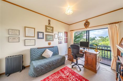 Photo of property in 13 Eastview Grove, Normandale, Lower Hutt, 5010