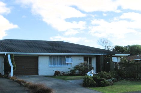 Photo of property in 18a Fleetwood Grove, Waikanae, 5036
