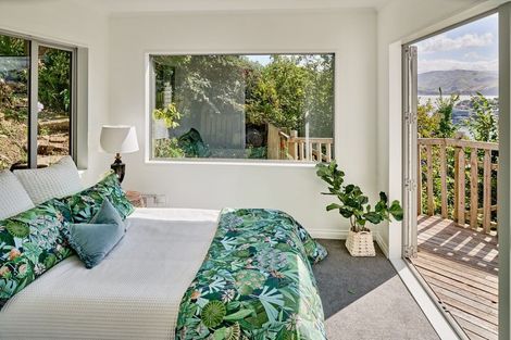 Photo of property in 72 Paremata Road, Paremata, Porirua, 5024