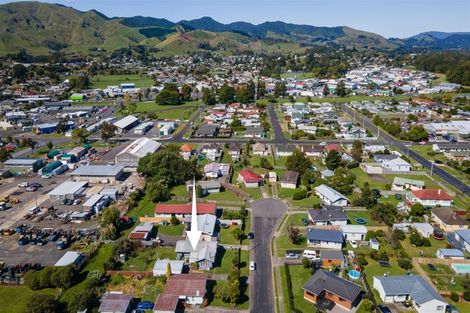 Photo of property in 17 Menzies Place, Paeroa, 3600