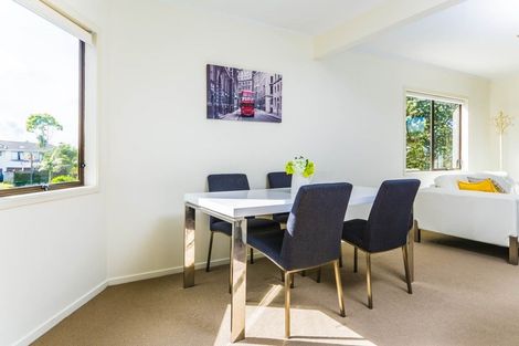 Photo of property in 33 Glen Vista Place, Bayview, Auckland, 0629