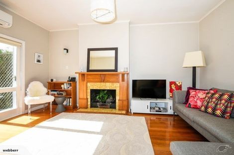 Photo of property in 81 Namata Road, One Tree Hill, Auckland, 1061