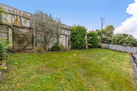 Photo of property in 13a Riverstone Drive, Riverstone Terraces, Upper Hutt, 5018