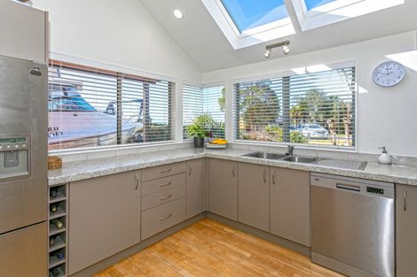 Photo of property in 119 Chevron Crescent, Whangamata, 3620