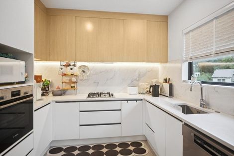 Photo of property in 1b Robin Lane, Browns Bay, Auckland, 0630