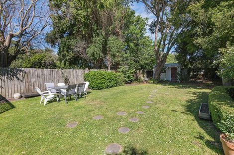 Photo of property in 22 Swanns Road, Richmond, Christchurch, 8013