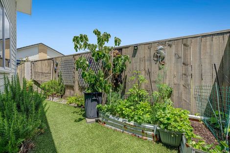 Photo of property in 27 Schooner Avenue, Snells Beach, 0920