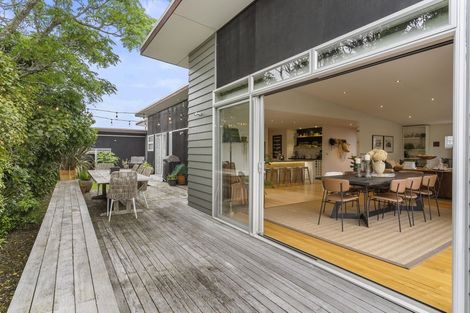 Photo of property in 204 Achilles Avenue, Whangamata, 3620