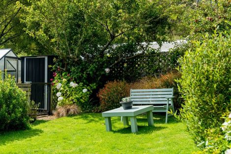 Photo of property in 69 Greenacres Street, Macandrew Bay, Dunedin, 9014