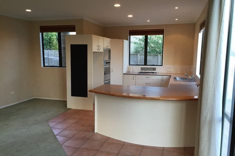 Photo of property in 4/44 Carlisle Road, Browns Bay, Auckland, 0630