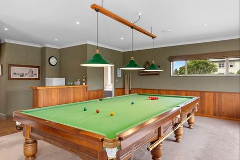 Photo of property in 100 Willowview Drive, Redwood, Christchurch, 8051