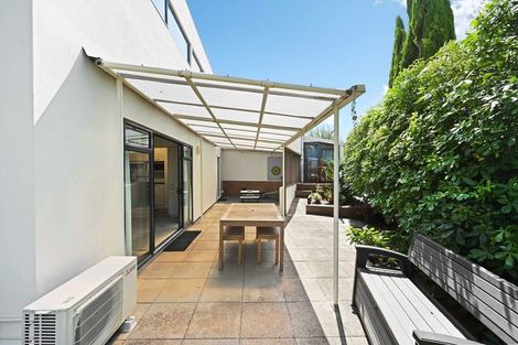 Photo of property in 27a Mansel Avenue, Hillcrest, Hamilton, 3216