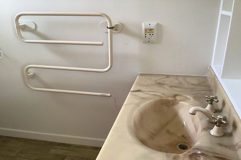 Photo of property in 3 Vienna Place, Birkenhead, Auckland, 0626