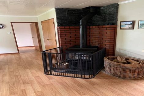 Photo of property in 1 Iwiroa Terrace, Durie Hill, Whanganui, 4500