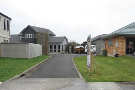 Photo of property in 9 Roderick Place, Rototuna, Hamilton, 3210