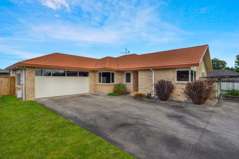 Photo of property in 22 Mangakoea Place, St Andrews, Hamilton, 3200