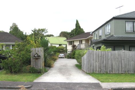 Photo of property in 2/19 Seine Road, Forrest Hill, Auckland, 0620