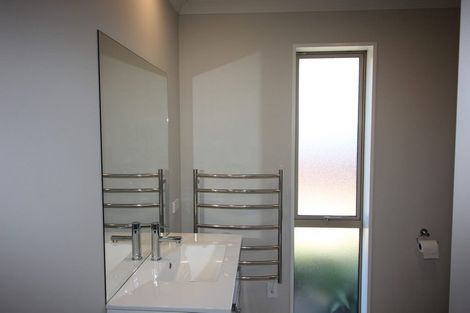 Photo of property in 16 Rossall Crescent, Rolleston, 7615