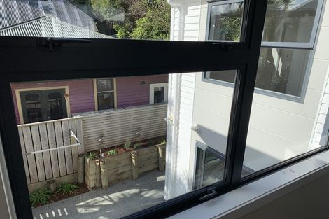 Photo of property in 35 Nairn Street, Mount Cook, Wellington, 6011