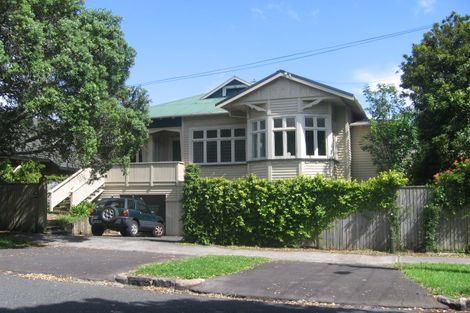 Photo of property in 37 Atarangi Road, Greenlane, Auckland, 1051