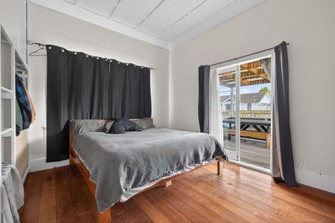 Photo of property in 1a Wellington Street, Feilding, 4702