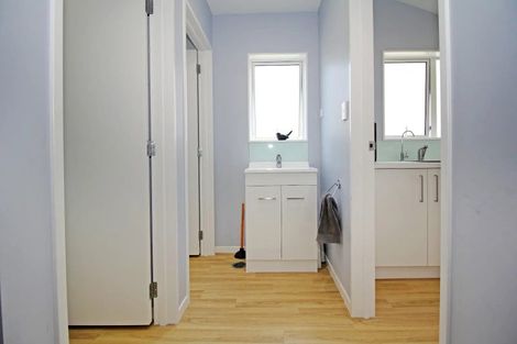 Photo of property in 24 Pooley Street, Pakuranga Heights, Auckland, 2010