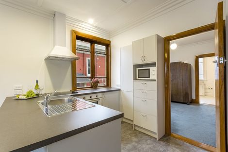 Photo of property in 53 Manor Place, Dunedin Central, Dunedin, 9016