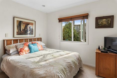 Photo of property in 1/31 Deep Creek Road, Waiake, Auckland, 0630