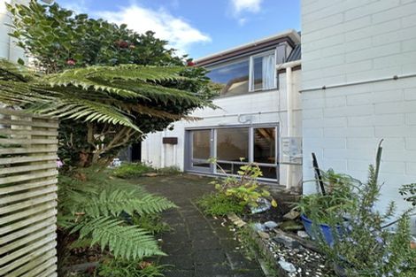 Photo of property in Sherwood Mews, 28y Bidwill Street, Mount Cook, Wellington, 6021