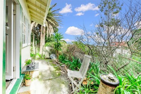 Photo of property in 17 Ocean Road, Paekakariki, 5034