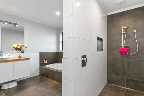 Photo of property in 2 Hagart-alexander Drive, Mosgiel, 9024