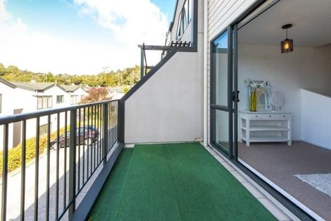 Photo of property in 2/8 Flynn Street, Birkdale, Auckland, 0626