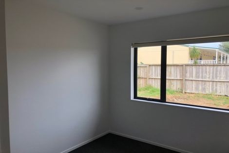 Photo of property in 10a Cornwall Road, Lyttelton, 8082