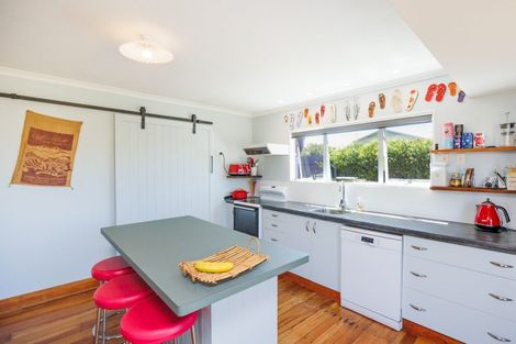 Photo of property in 35 Shortt Street, Foxton Beach, Foxton, 4815