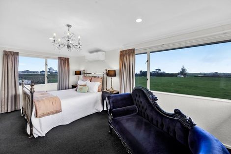 Photo of property in 6 Edna Wills Place, Hawera, 4610