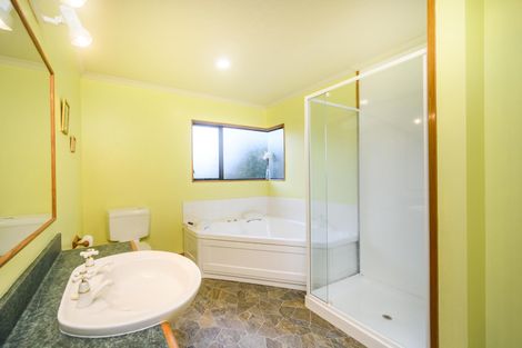 Photo of property in 27 Collingwood Street, Hokowhitu, Palmerston North, 4410